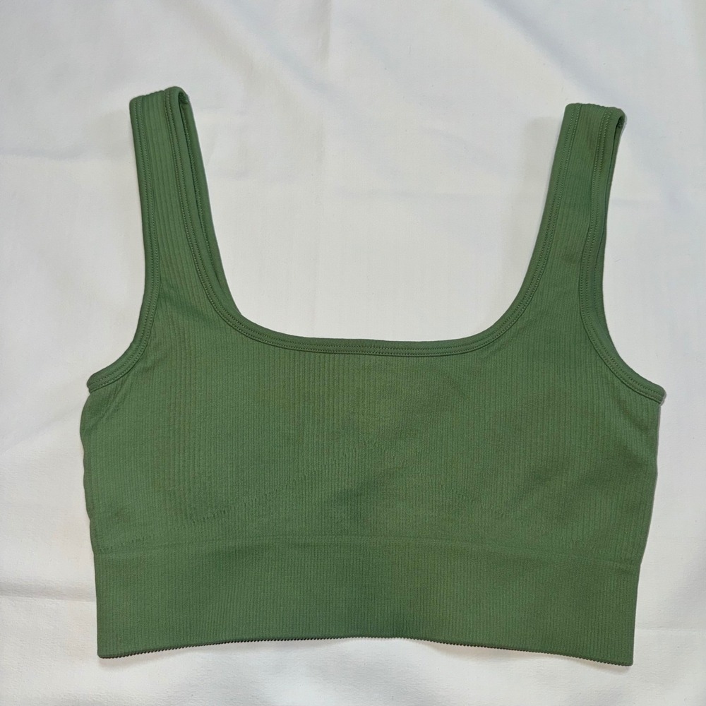 OQQ Womens Ribbed Seamless Sports Bra Crop Top Sage Green Square Neck Small